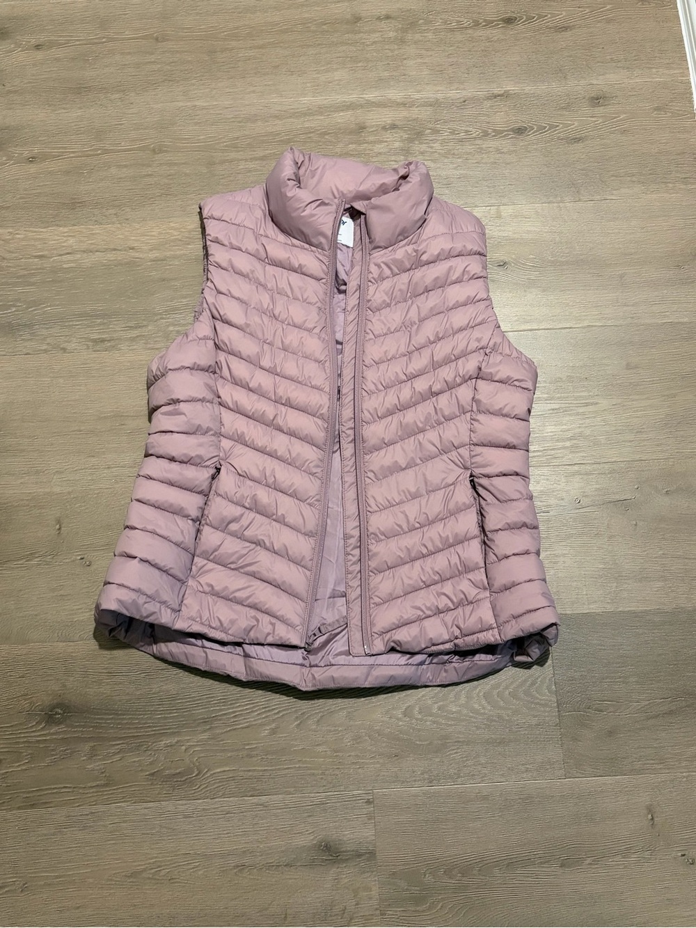 Old Navy Active Mauve Quilted Vest
